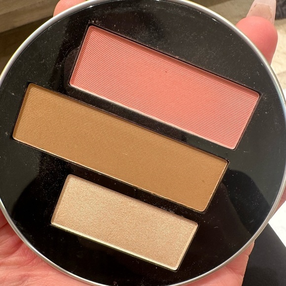 MAC x Jeremy Scott Cheeky Vol 1 Mixtape Palette - Picture 2 of 4